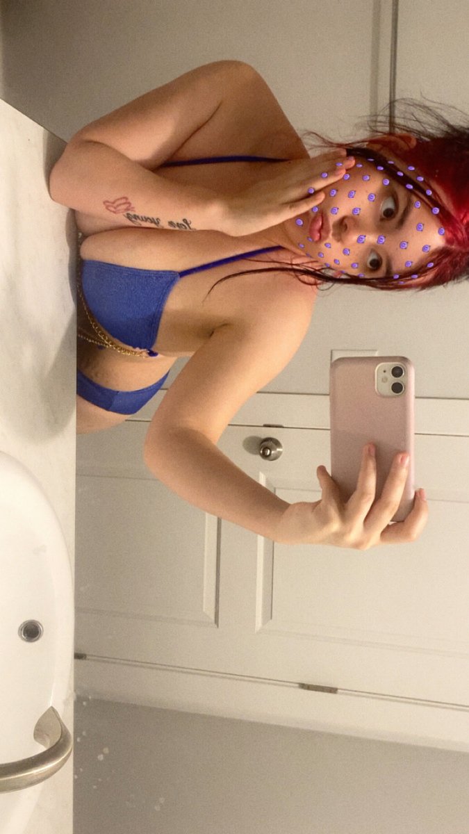 brokenbitchhx's tweet photo. I get money, you get a personal kinky girl who will send anything. #buyingcontent #sellingcontent #teen #nudes #horny https://t.co/AzdH8uraHc