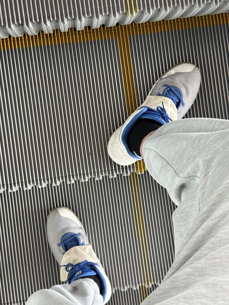 CqSneaker's tweet photo. 夏天来啦😏 https://t.co/f8C0Jdij98