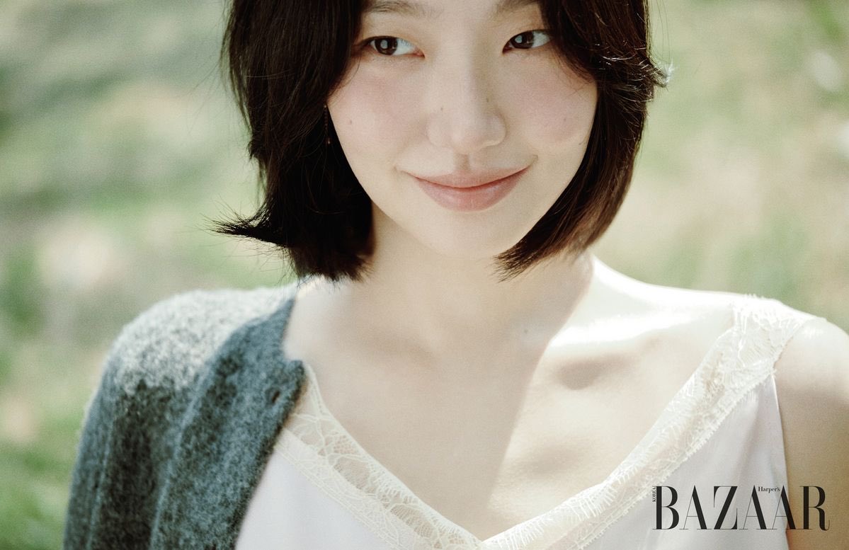 kimgoeunphofc's tweet photo. #KimGoeun and #KimJaewon’s pictorial photos for the May issue of Harper’s Bazaar Korea 📸
-
#김고은 #YumisCells3 #유미의세포들3 https://t.co/FDjFHp5d7D