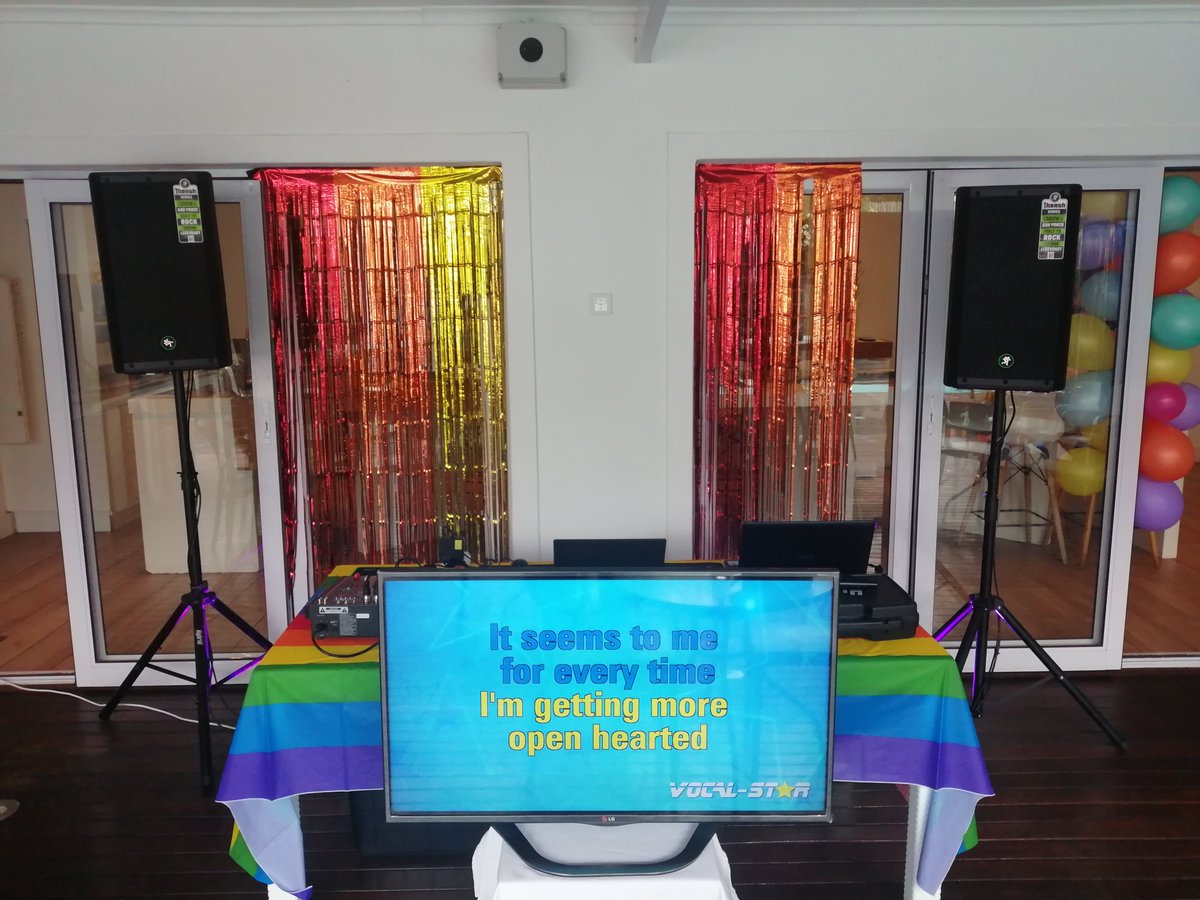 brightmidnights's tweet image. Month end plans? #contactus #karaokehire #officeparty bmentertainment.co.za/karaoke-for-of…