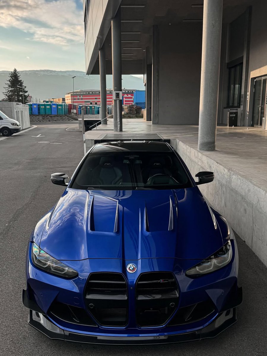 Car Hub tweet media