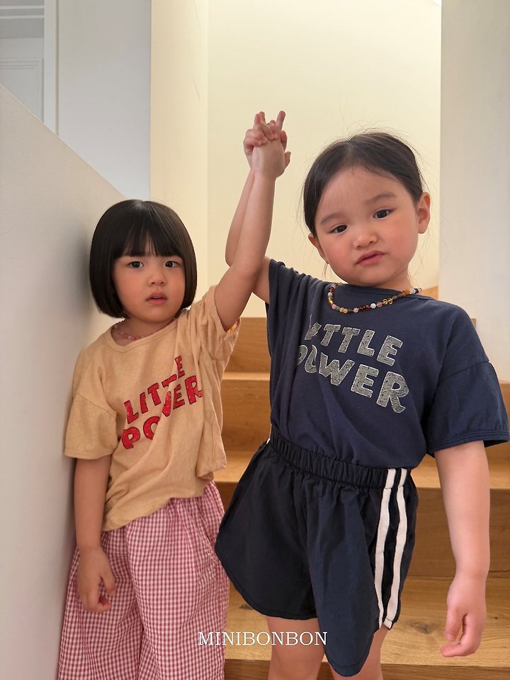 oshiri0422's tweet photo. minibonbon予約販売開始📢
85～150cmのサイズ展開で、兄弟姉妹でオソロも可能です🙆‍♀️
在韓な方はもっとお得にお買い求めいただけます😊
めっちゃめっちゃかわいい～😍 https://t.co/GwG64CxfPk