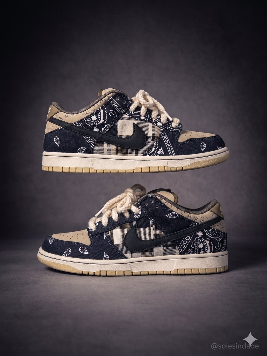 solesindade's tweet image. #KOTD Nike SB Travis Scott Dunks 🌵
From the paisley to the plaid - the details in this pair make it special. One of those shoes that stand out without trying. #nikesb #nicekicks