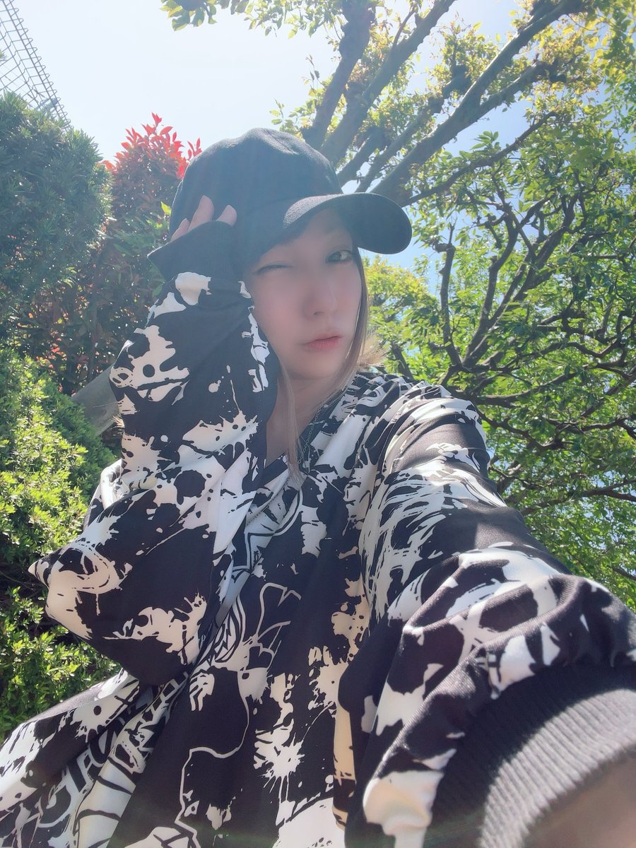 こんにちはーっ！

今日はいい天気だし、風も気持ちいい☀️

心地良い1日ですっ🌷