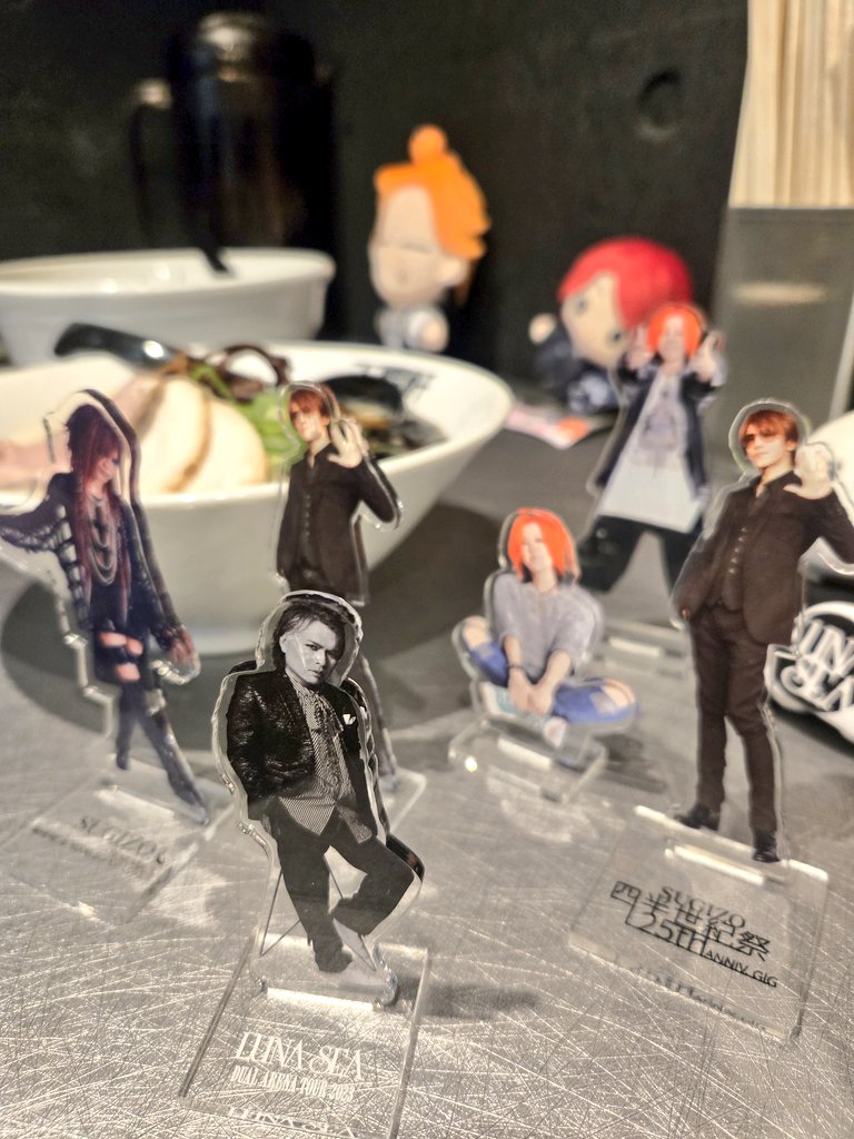 malon🌙 tweet media