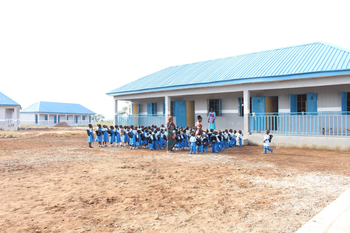 Servelead_HI's tweet image. Transforming Africa’s development narrative through quality education and accountability. Our solar-powered BWB school in Kaduna State bridges the gap for rural learners, providing a sustainable environment where children can thrive.

#BuiltWithBelief #Kaduna #SHI