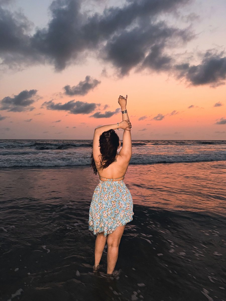 AditiMistryhot's tweet image. Just this moment..✨

#fyp #foryou #explore #ootd #aditimistry