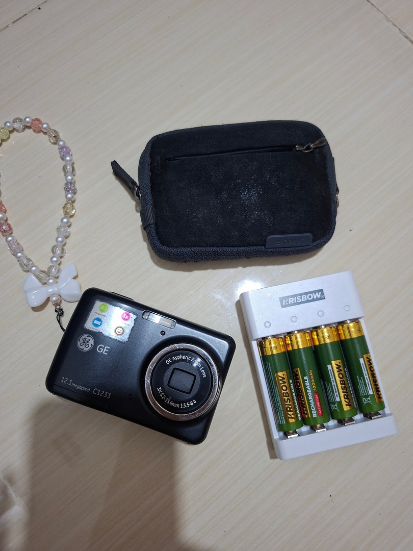 Unpadfess tweet media