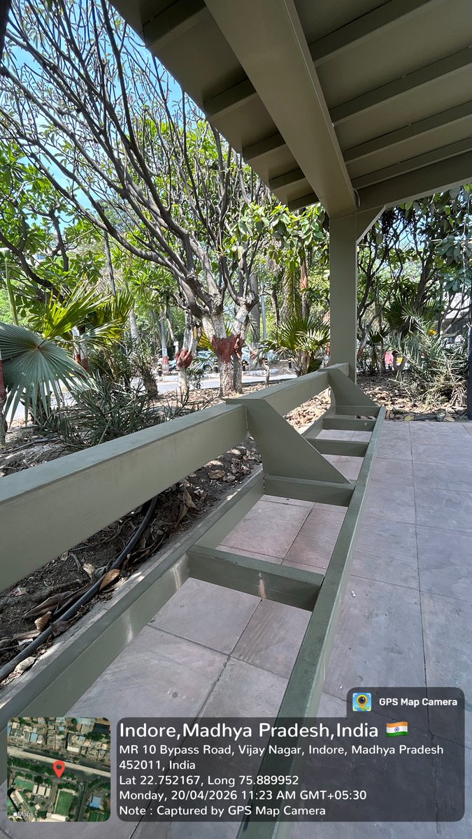 Where should I sit to wait for the bus to come.
Why their is no cover for sitting ?
Is this a corruption or govt strategy?
#Indore #MunicipalCorp <a href="/IndoreCollector/">Collector Indore</a> <a href="/comindore/">Indore Commissioner</a> <a href="/CMMadhyaPradesh/">Chief Minister, MP</a> <a href="/advpushyamitra/">Pushyamitra Bhargav</a>