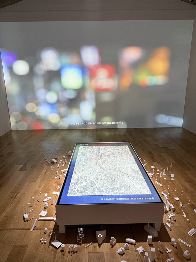 InternetMuseum's tweet photo. 【ニュース】建築の思考を体験する ─ WHAT MUSEUMで模型展「波板と珊瑚礁 － 建築を遠くに投げる八の実践」を開催
国内外で活動する8組の建築家による新作の「模型」を通して、建築の発想や思考のプロセスを可視化する試み
https://t.co/9yZVn0PSxZ https://t.co/uxiMKXiSfB