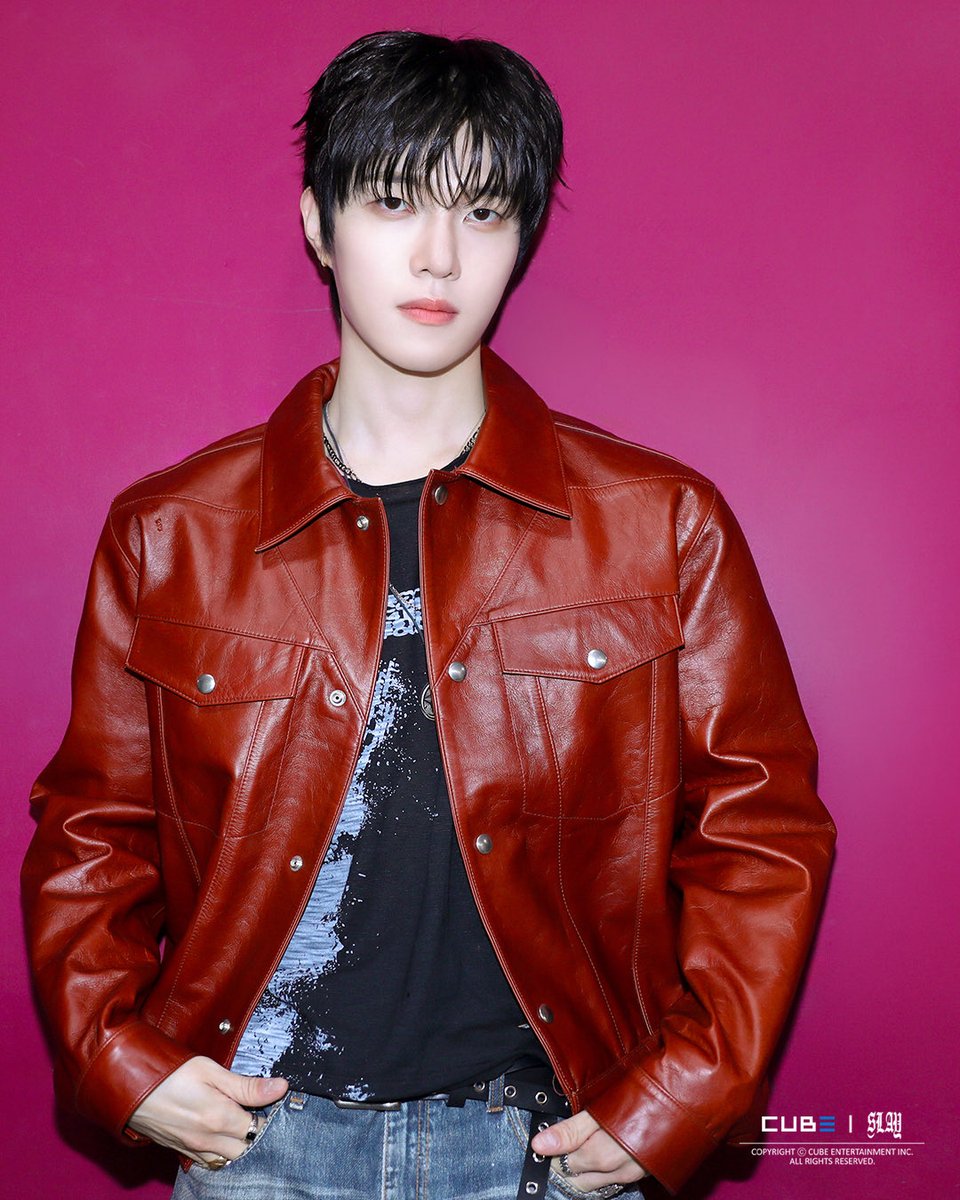 CUBE_SLAY's tweet image. [📸] SLAY (슬레이) '나타나 줘' 음악방송 Behind Photo #2

#SLAY #슬레이
#나타나줘