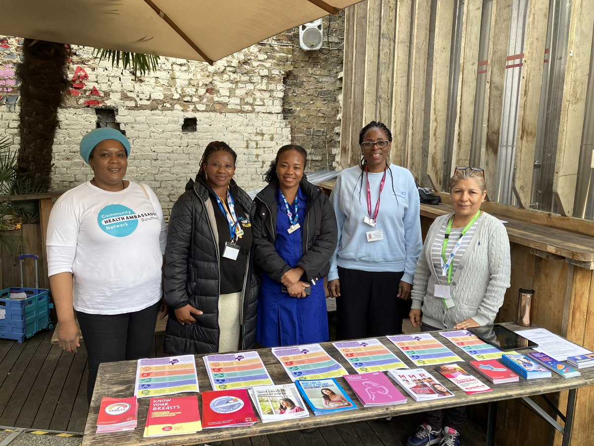 PartnershipSWK's tweet image. Our wonderful #Southwark health outreach team will be out multiple times this week, starting Friday at Castle Square for Salud y bienestar Comunidad Latina, supporting the health of #Southwark's Latin community, 10am-3pm 💛

🔗southwark.gov.uk/public-health-…

@LatinElephant @latinageuk