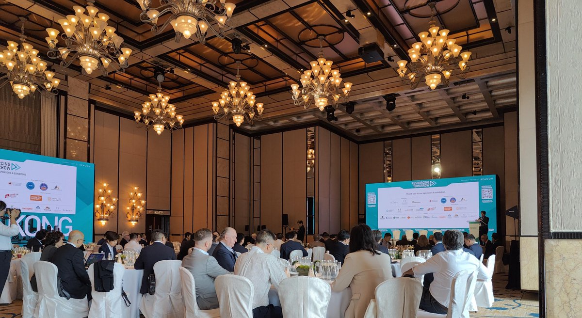 MaxGeoServices's tweet photo. Great to have Derek Walsh representing maxgeo at Mines and Money Hong Kong.

Thank you to everyone who took the time to connect. We value the discussions and insights shared throughout the event.

If you didn’t have the opportunity to meet in Hong Kong, feel free to get in touch. https://t.co/9IOfvBXY3o