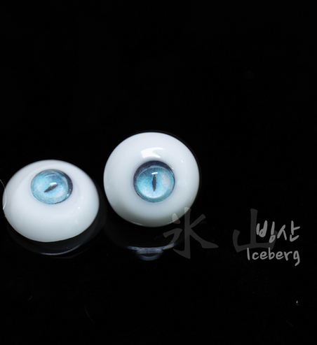【DOLK2F♢入荷】
コラボでも人気のAsh In Noon 様より【Dreamworld：14mm】が入荷しました♪
・ Mercury - Narrow(グレー/小虹彩)
・Jupiter(イエロー)
・Moss Agate (グリーン)
・Iceberg (アイスブルー)
人気の高い猫目アイ、いかがでしょうか？

14mm/¥6,600