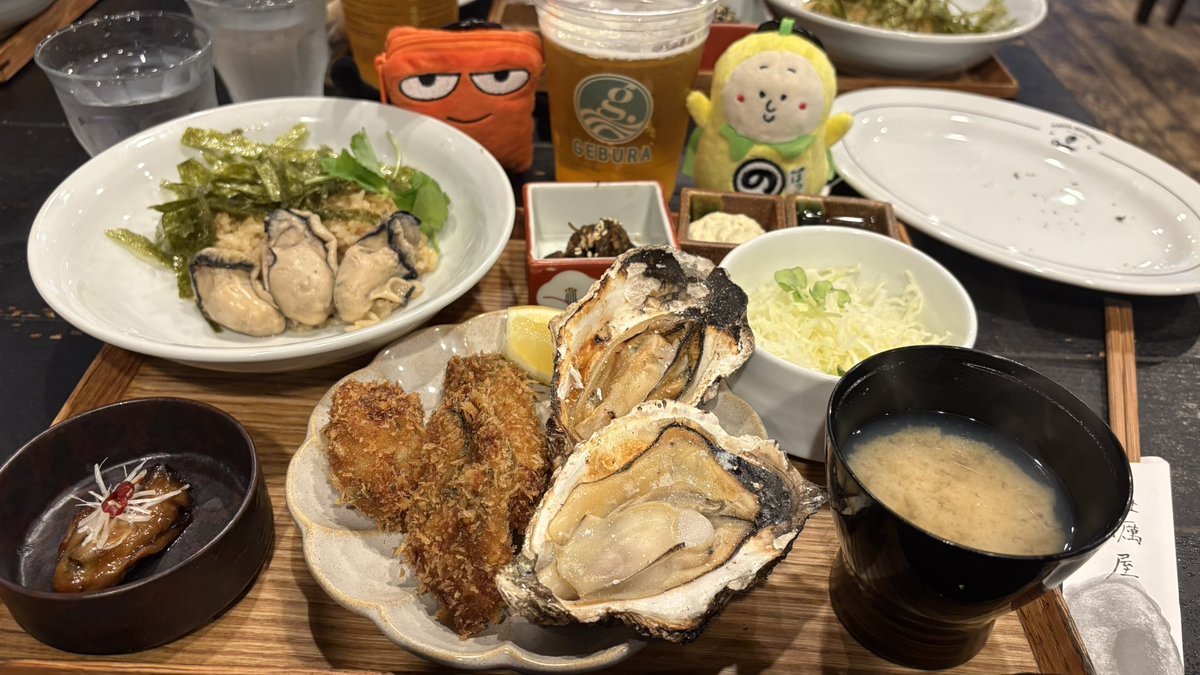 ∠ごはん tweet media