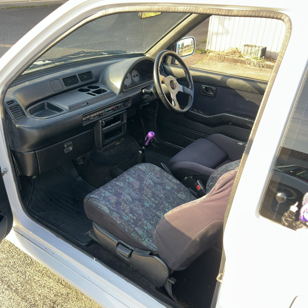 頭のネジが外れてるねじさん tweet media