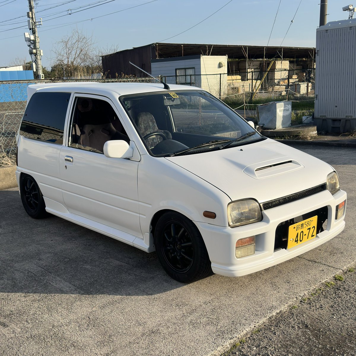 頭のネジが外れてるねじさん tweet media