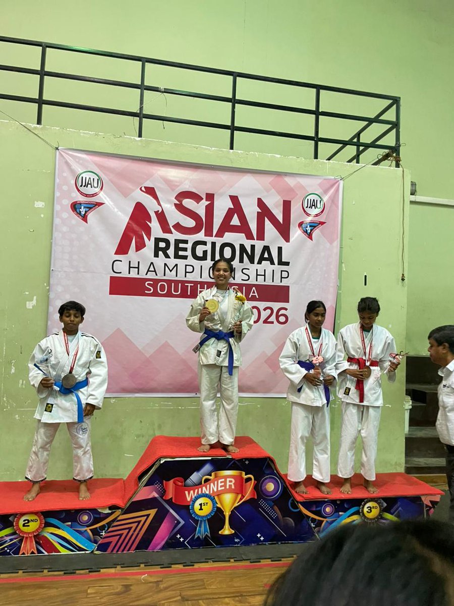 iimpactindia's tweet image. Anjali Arya from Bagjala-4 Learning Centre (Haldwani, Nainital), supported by #TitanCompanyLimited, makes us proud! 🇮🇳
2🥇 at the Khelo India Ju-Jitsu Championship 2026 in Sri Lanka — from district to #global stage, her journey inspires every #girl to dream big. ✨