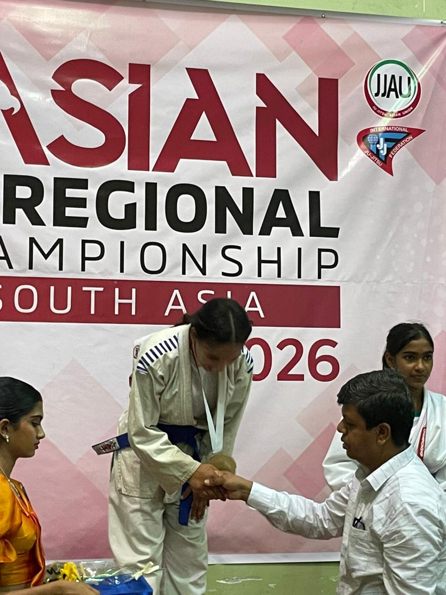 iimpactindia's tweet image. Anjali Arya from Bagjala-4 Learning Centre (Haldwani, Nainital), supported by #TitanCompanyLimited, makes us proud! 🇮🇳
2🥇 at the Khelo India Ju-Jitsu Championship 2026 in Sri Lanka — from district to #global stage, her journey inspires every #girl to dream big. ✨