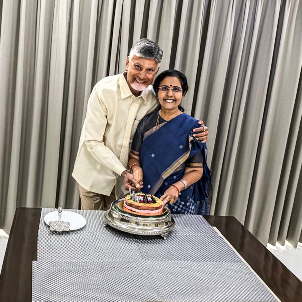 Nara Bhuvaneswari tweet media