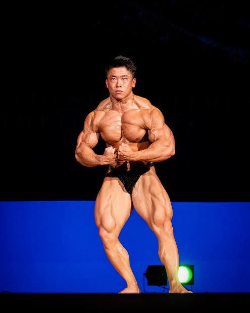 BBマニア tweet media