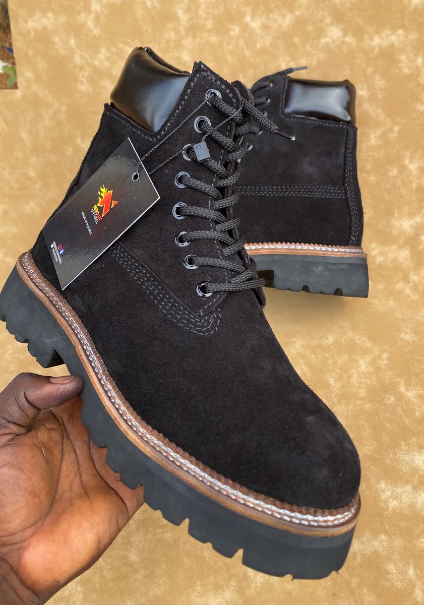 NEROLANDBOOTS 
Ruggedly made for Nigerian roads 😁

#70,000 only 

Send a message on WhatsApp for orders and inquiries 09034922985