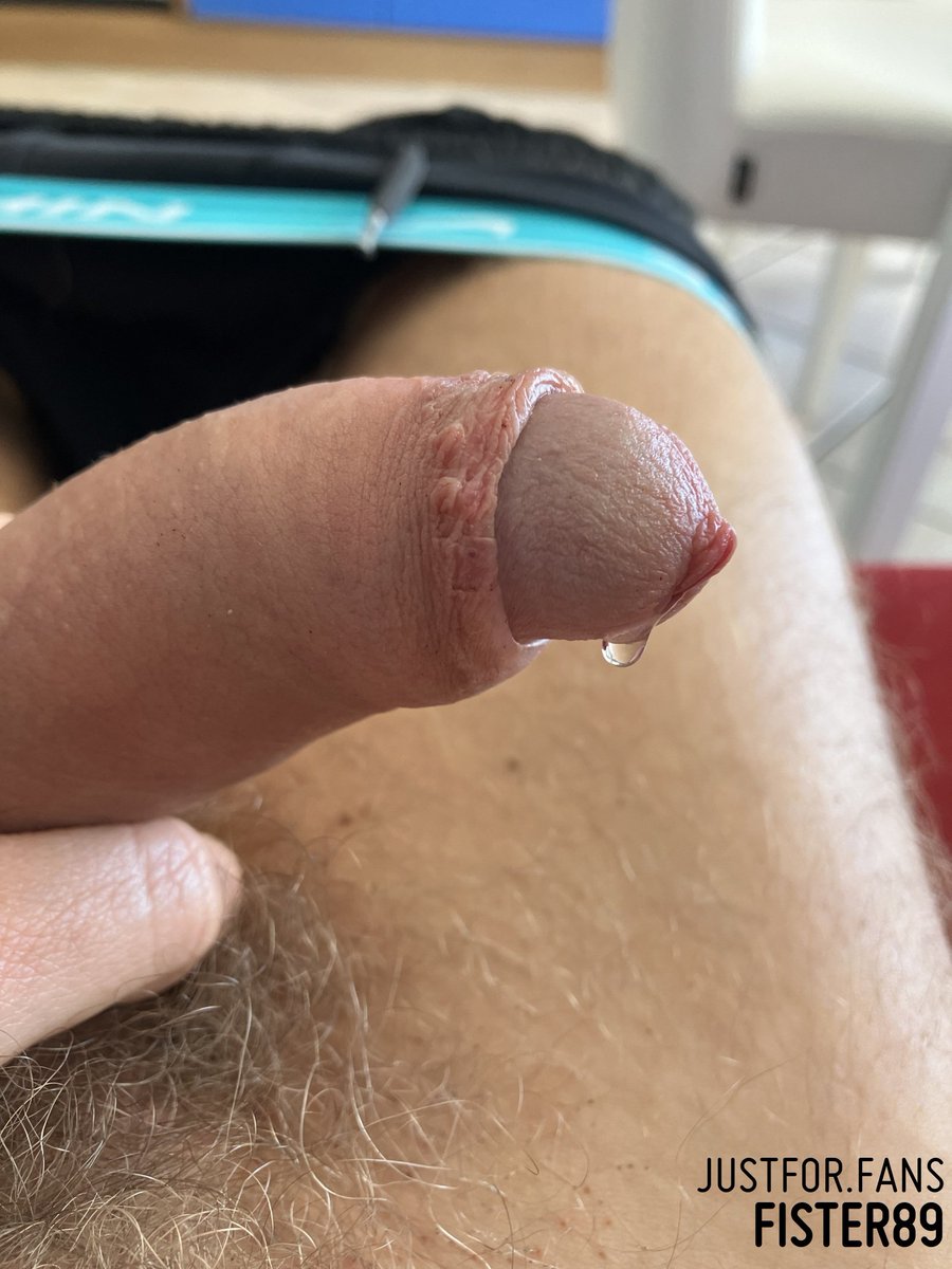 JeoRayD's tweet photo. 👅💦
#precum #preseminal #pregozo #bigcock #bigdick #gay #gaycock #gaydick #hairy #hairydick #hairygay  #foreskin #prepucio #uncut #cockring https://t.co/jzlD6U48g7