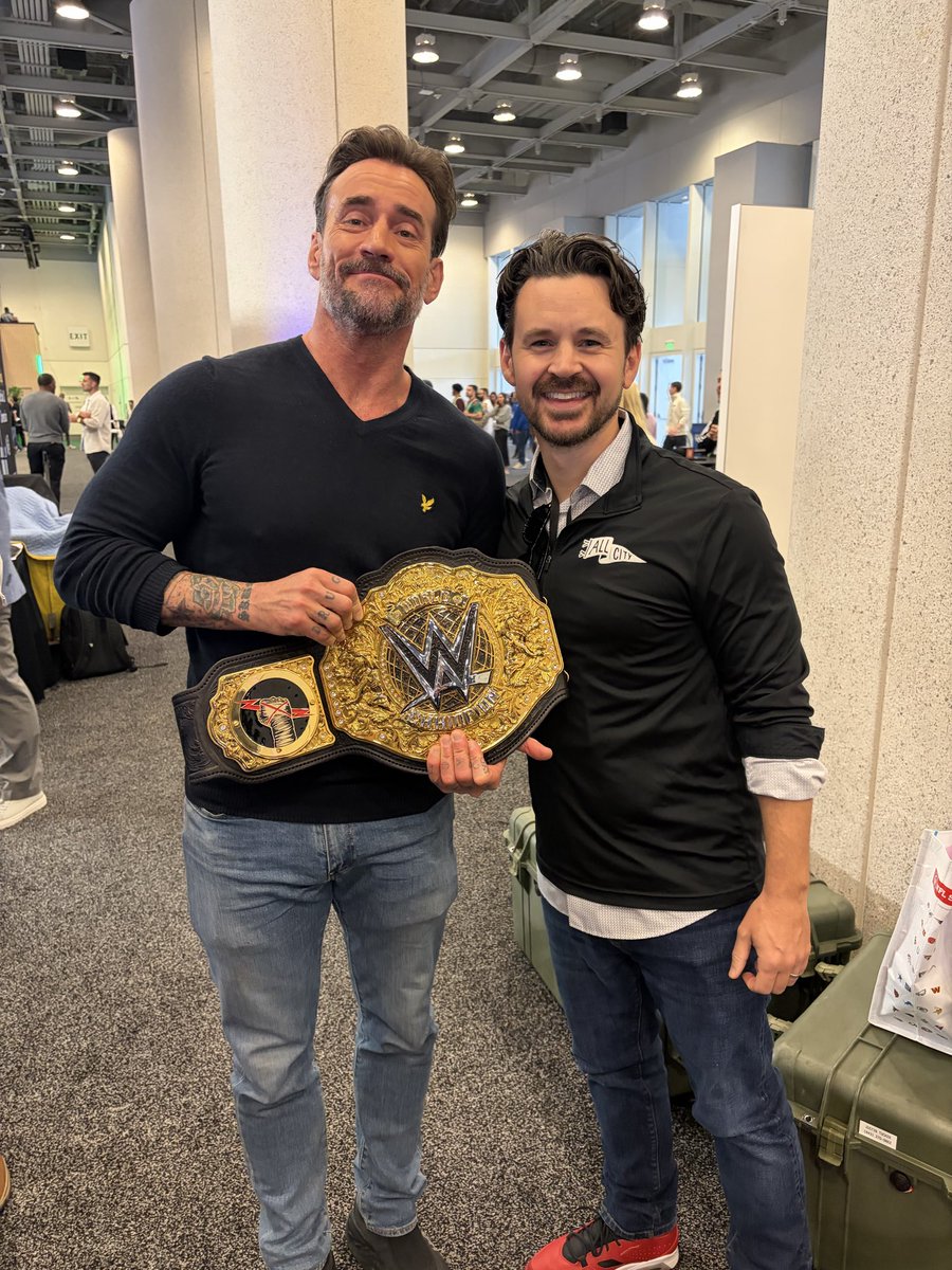 JohnnyVenerable's tweet image. Still the Venerable family champion. #CMPunk