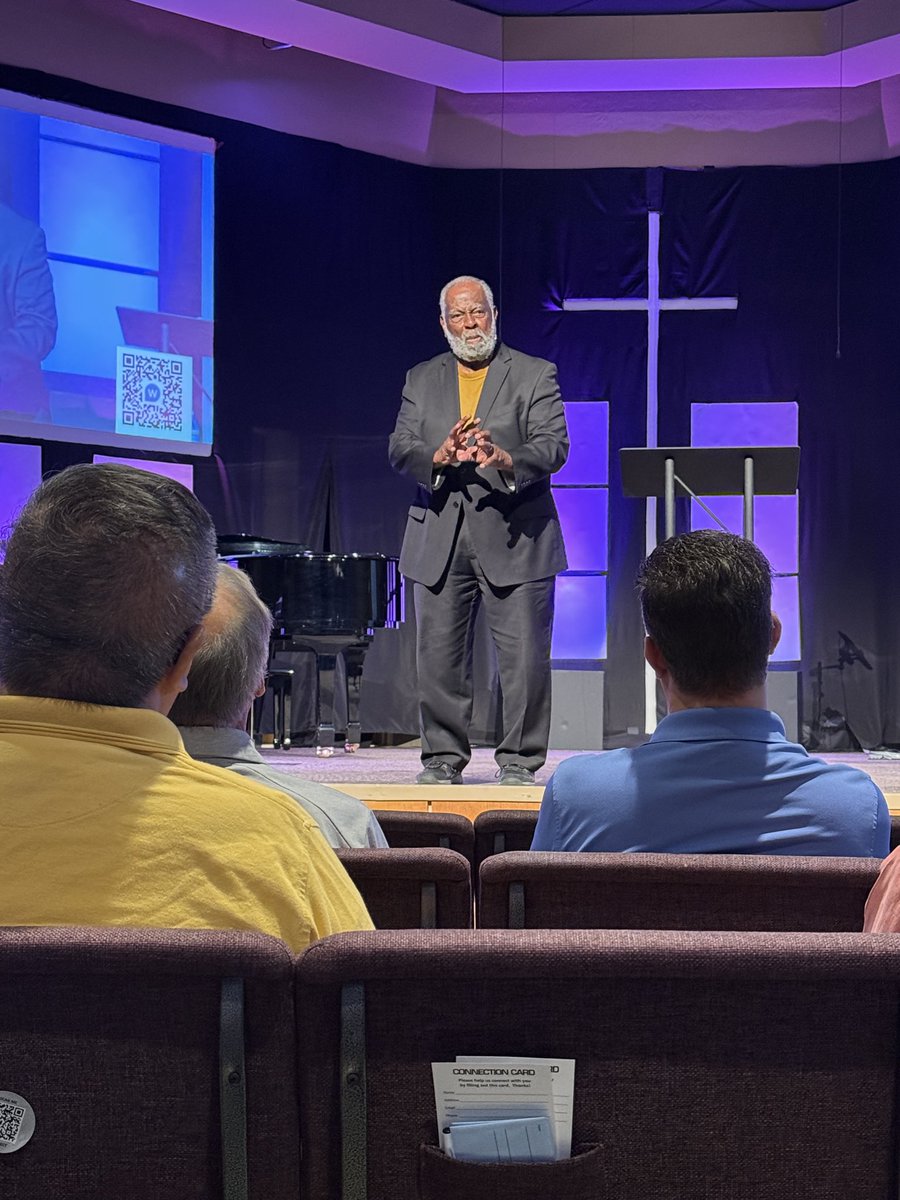 montyazmn's tweet photo. Got to hear great preaching tonight from Dr Robert Smith, Jr. at Catalina Baptist Association. @azbaptists https://t.co/uoso854cq6