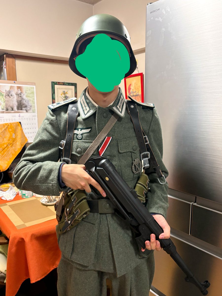 Shigure0501's tweet photo. 顔隠して投稿してみた･･････まだまだ装備集め中だけど、やっぱり国防軍はかっこいいね https://t.co/dMx64XKy1q
