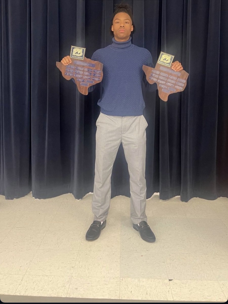 Djdagoat_2026's tweet photo. Blessed to be a 4 time MVP!! https://t.co/ij12YUZvT7