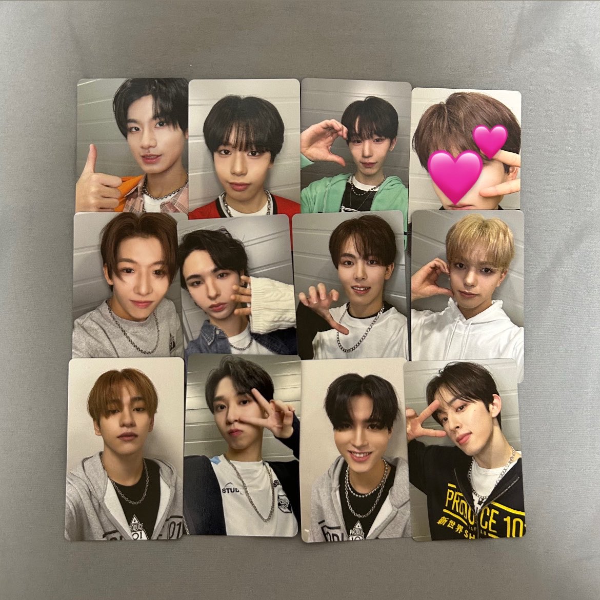 5urihi's tweet photo. PRODUCE 101 JAPAN 新世界 練習着 トレカ　交換

【譲】　画像のもの

【求】　田中蒔 丸尾尋一郎 倉橋吾槙

n:1の交換、異種交換🉑
郵送での交換希望です

お心当たりのある方はお気軽にお声がけください

 #新世界交換 https://t.co/9g4qSj4Ruf