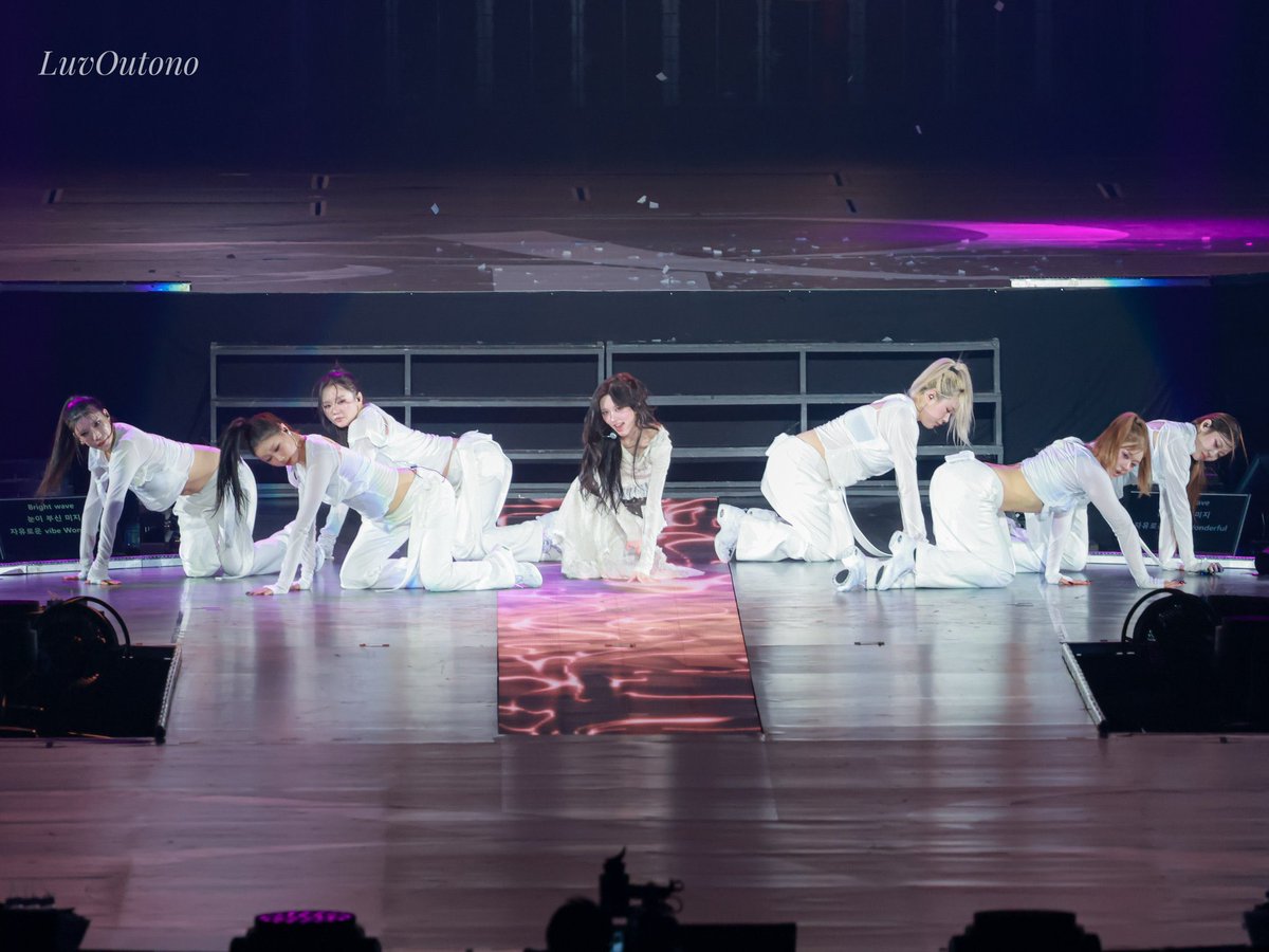 なすこ tweet media