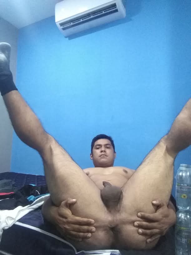 Hetero tweet media