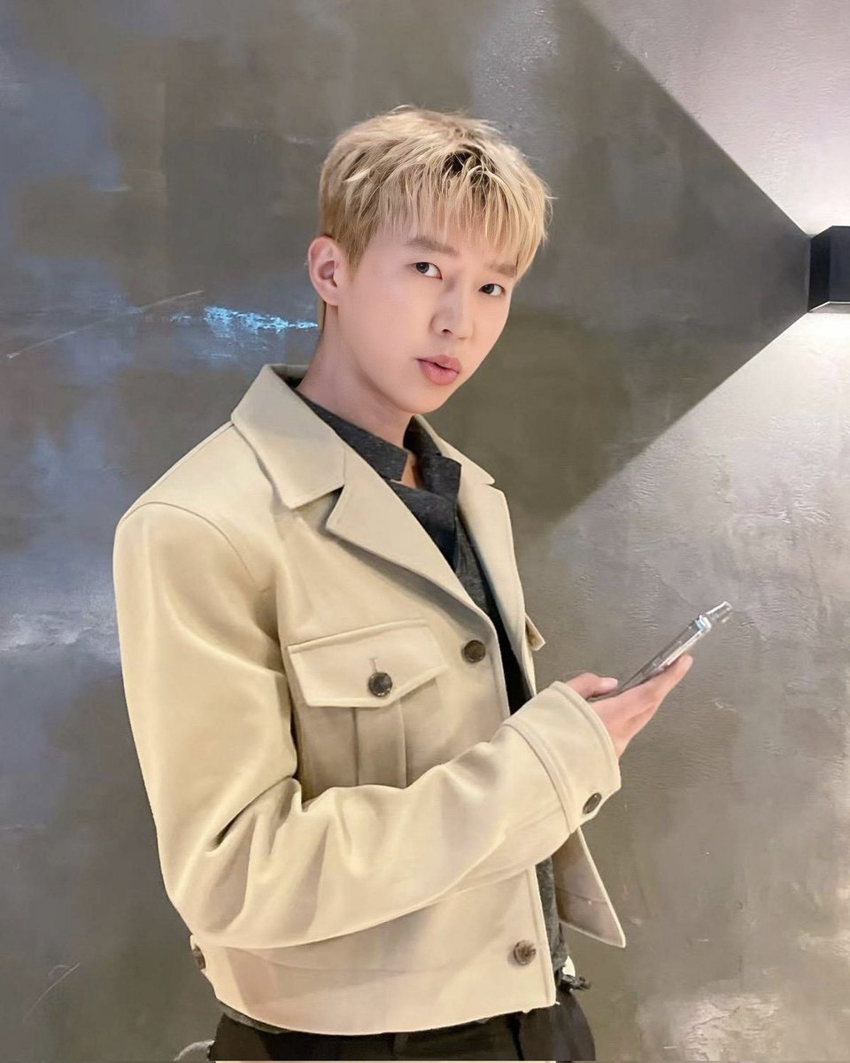 임영웅 건행🤗🩵
웅이랑 눈맞춤
#임영웅 #limyoungwoong 
#임영웅팬덤 #임영웅_음원강자 
#임영웅_kpop

출처 : <a href="/im_hero____/">.</a>
편집 : 맑은날에