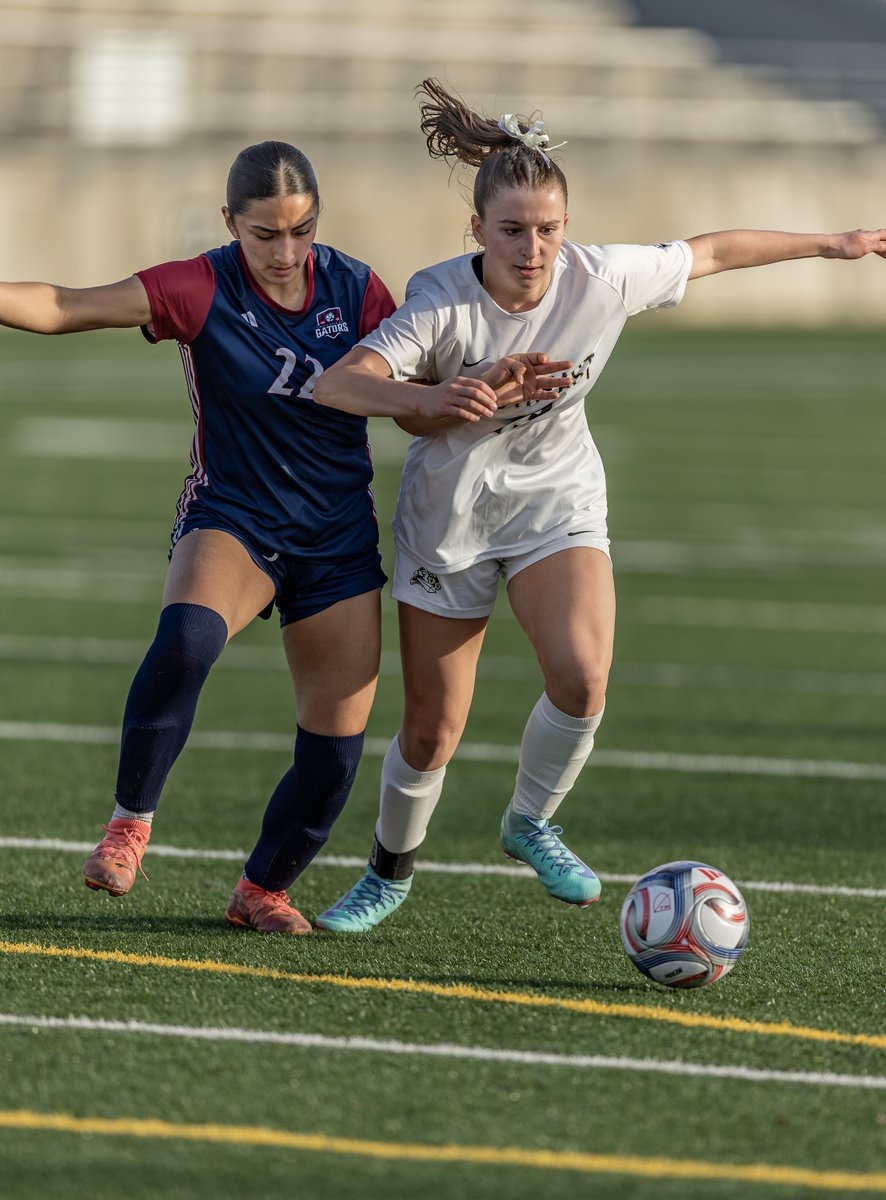 BrettFoleyPhD's tweet photo. Highlights from @LSEGirlsSoccer win over LNS.
More photos on Sports Illustrated: https://t.co/n9XIn7F9kK
@lsebarstool @LSEAthletics @SBLivePhotos @HighSchoolOnSI #HighSchoolOnSI https://t.co/PLKkEOolYL