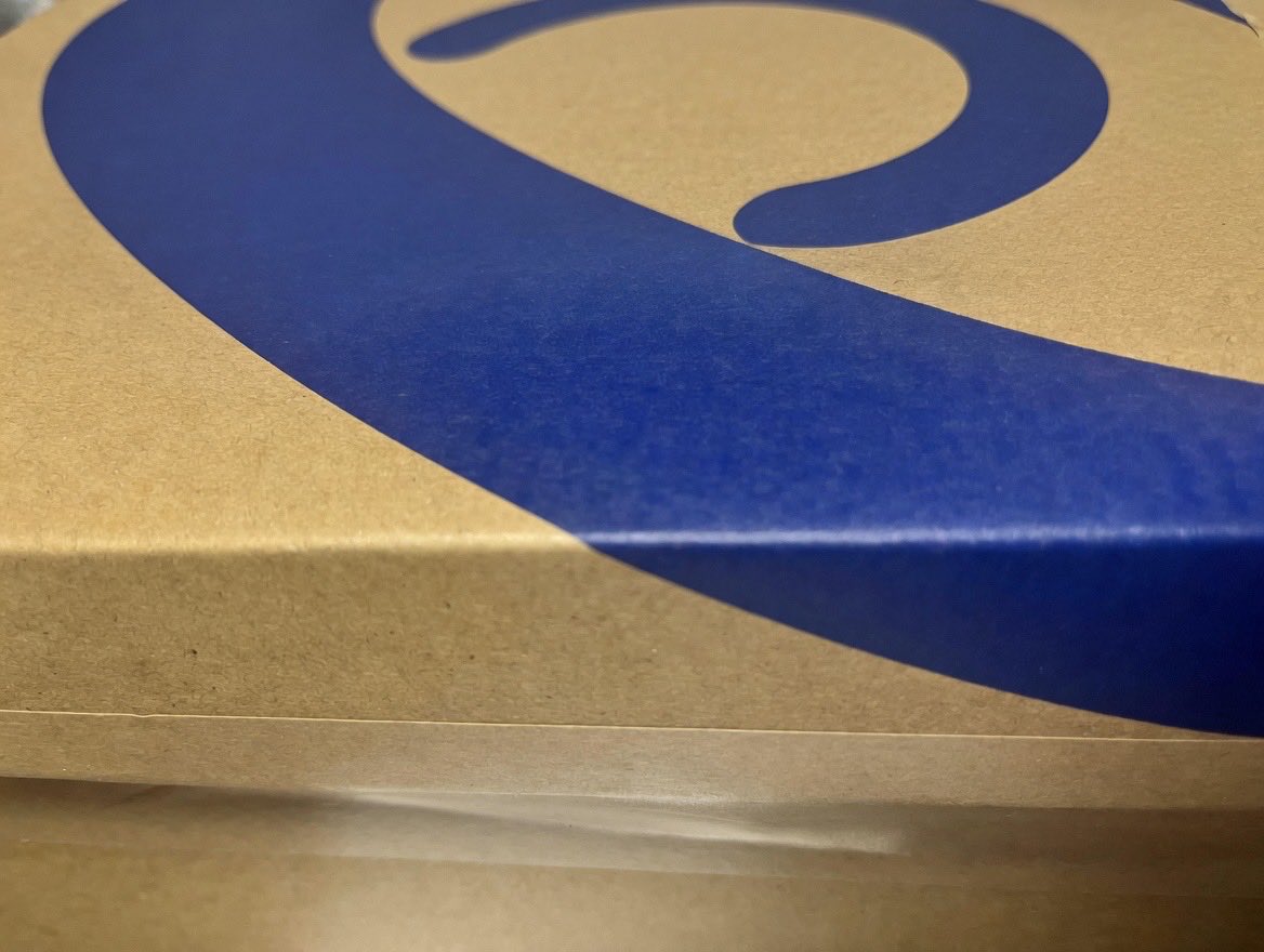 rinarin65197667's tweet image. Amazonで靴を頼んだんやけどさ、この状態で箱に直接住所貼られて届いたんは初めてなんやけど、普通？
袋無くなった？

#Amazon