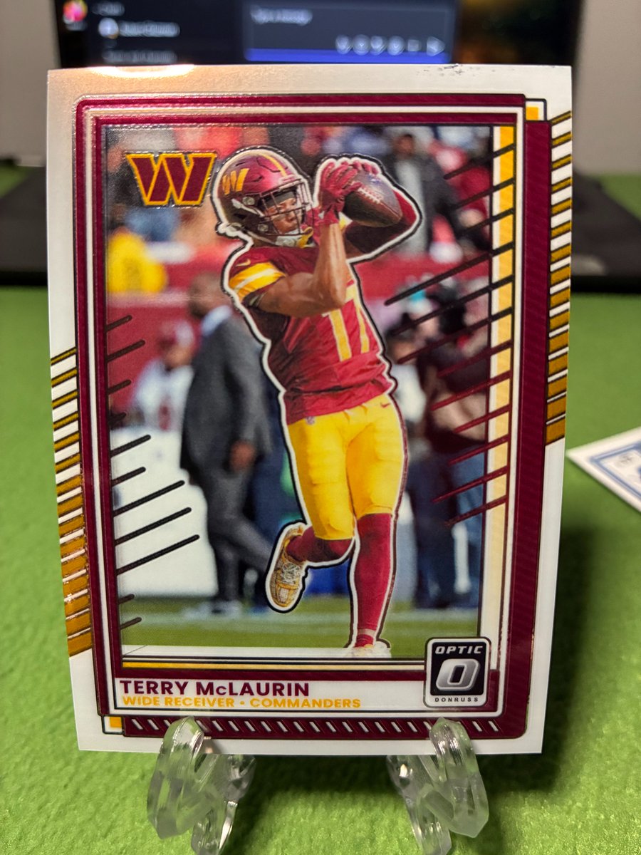 Sports Card Liker tweet media