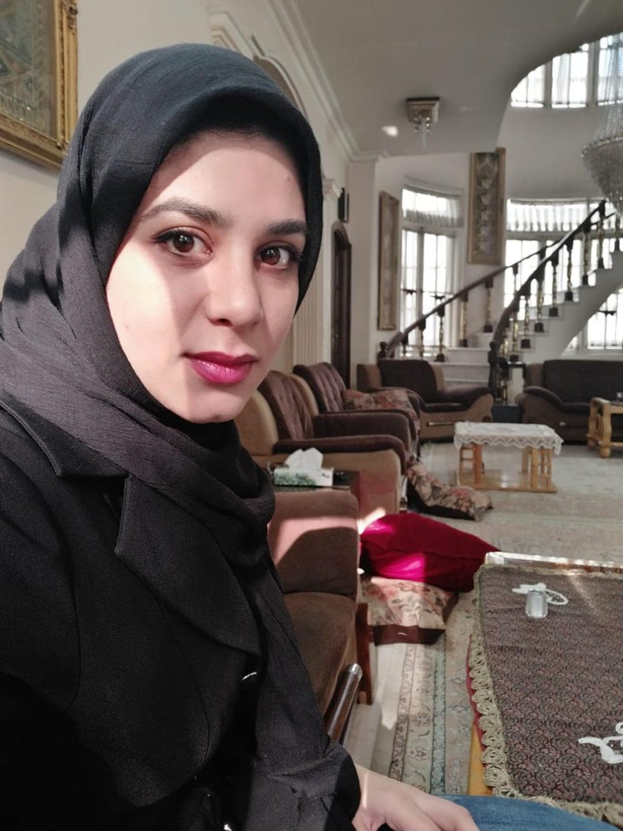 Goftaniha's tweet photo. گزارش ویژه: نفوذ در قلب انرژی آلمان؛ «پروژه پنهان» خانواده ظهوریان  

خواهرِ «سپاهیِ مجلس‌نشین» در قلب انرژی آلمان چه می‌کند؟ 
 نفوذ خانوادگی ظهوریان در انرژی آلمان

 در حالی که دولت آلمان و اتحادیه اروپا فشارهای بی‌سابقه‌ای را بر بازوهای اقتصادی و نظامی جمهوری اسلامی (از جمله سپاه پاسداران) وارد می‌کنند، حضور مهره‌هایی با وابستگی‌های عمیق خانوادگی و مالی به بدنه سخت قدرت در ایران، در لایه‌های مدیریتی شرکت‌های استراتژیکی همچون EnBW، علامت سؤال‌های بزرگی را ایجاد کرده است. پرونده «ریحانه ظهوریان» فراتر از یک قرابت فامیلی ساده، حکایت از یک شبکه سازمان‌یافته پنهان‌کاری و تضاد منافع امنیتی دارد.
۱. تبارشناسی قدرت: از سپاه تا پارلماناسناد نشان می‌دهد که ریحانه ظهوریان برخلاف ادعاهایش مبنی بر دوری از فضای سیاسی ایران، در مرکز یک خانواده کاملاً حکومتی قرار دارد:
برادر (میثم ظهوریان): نماینده فعلی مجلس شورای اسلامی که اخیراً با پوشیدن لباس رسمی سپاه در صحن مجلس، وفاداری مطلق خود را به این نهاد تروریستی (از نظر پارلمان اروپا) نشان داد.
پدر (علی‌اصغر ظهوریان): از اعضای باسابقه سپاه پاسداران که سوابق وی در شبکه‌های اجتماعی نیز ردپای ایدئولوژیک پررنگی دارد.

۲. ردپای مالی؛ دروغی که در روزنامه رسمی فاش شدبزرگترین نقطه ضعف ادعاهای خانم ظهوریان به بخش مالی بازمی‌گردد. او مدعی شده که روابط اقتصادی خود را با ایران قطع کرده است، اما اسناد ثبتی نشان می‌دهد:
در اکتبر ۲۰۲۴ (مهر ۱۴۰۳)، نام وی در لیست افزایش سرمایه «شرکت طوس» در ایران مشاهده می‌شود.
او نه تنها یک سهامدار، بلکه شریک مستقیم اقتصادی برادرش (نماینده مجلس) است. این یعنی بخشی از درآمد و ثروت یک مدیر ارشد در صنعت انرژی آلمان، مستقیماً با چرخه اقتصادی وابسته به نظام در ایران گره خورده است.
۳. فریب امنیتی؛ داستان سفر ایتالیا (می ۲۰۲۵)طبق گزارش‌های واصله، ریحانه ظهوریان در بازجویی‌های امنیتی (Security Clearance) مدعی شده که با خانواده‌اش ارتباطی ندارد. اما مدارک میدانی و تصاویر به دست آمده از سفر خانوادگی به ایتالیا در می ۲۰۲۵، خط بطلانی بر این ادعا می‌کشد. این سفر نشان‌دهنده یک رابطه سازمان‌یافته و صمیمی است که به طور آگاهانه از نهادهای امنیتی آلمان (BfV) پنهان شده است.

۴. عملیات فریب در فضای مجازی (Digital Clean-up)پس از انتشار گزارش اولیه مجله Focus در فوریه ۲۰۲۶، ریحانه ظهوریان اقدام به تغییر هویت دیجیتال خود کرد. او نام خود را در لینکدین از Reyhaneh به Reihaneh تغییر داد. این یک تکنیک شناخته شده برای:
اختلال در الگوریتم‌های جستجو.
جلوگیری از لینک شدن نام او به گزارش‌های افشاگرانه و سوابق خانوادگی‌اش.

نتیجه‌گیری و خطر امنیتی شرکت EnBW مسئول تأمین برق و گاز میلیون‌ها شهروند آلمانی است. حضور فردی که: ۱. به اطلاعات حساس پروژه‌های انرژی دسترسی دارد. ۲. شریک تجاری یک نماینده تندروی مجلس ایران است. ۳. به نهادهای امنیتی آلمان در مورد روابط خانوادگی‌اش دروغ گفته است.یک «ریسک امنیتی سطح بالا» محسوب می‌شود. این پرونده آزمونی بزرگ برای نهادهای نظارتی آلمان است که آیا تخصص فنی یک فرد را بر امنیت ملی و نفوذ احتمالی ترجیح می‌دهند یا خیر؟
اسناد و تصاویر را اینجا ببینید 
 https://t.co/90lnqN3qVb