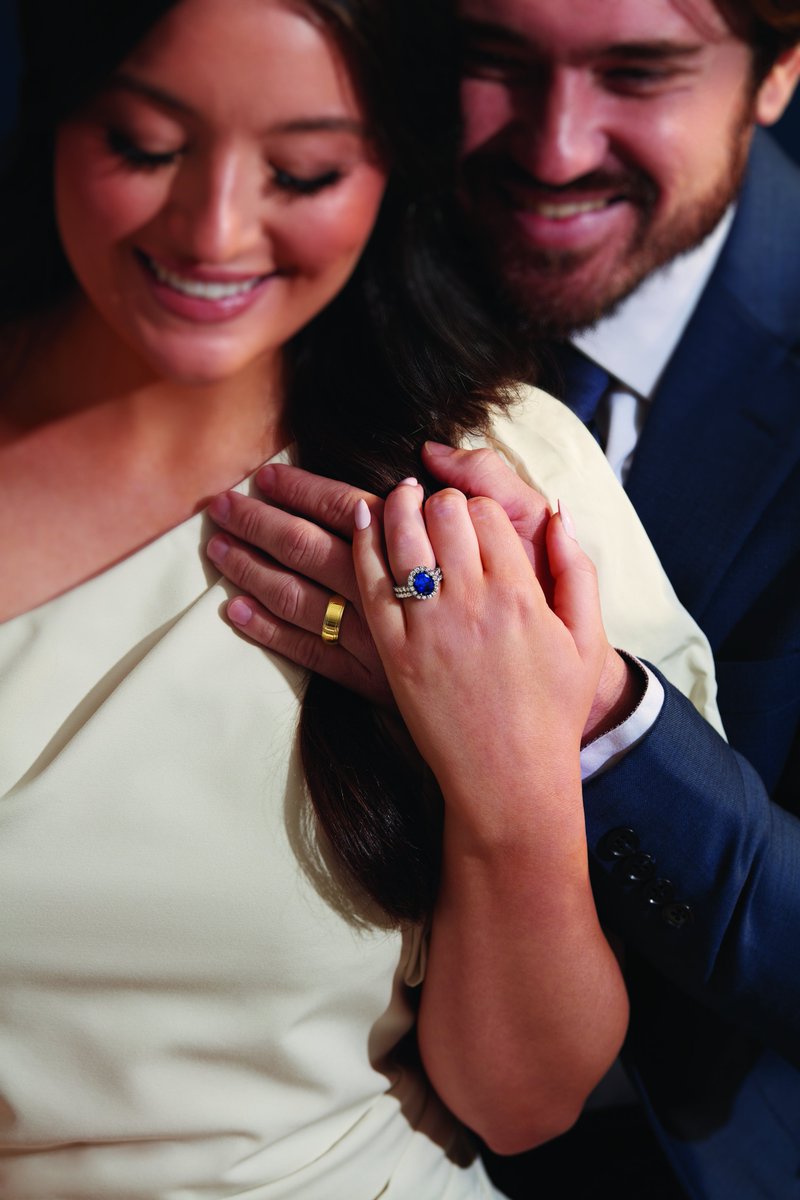 RyanJonathanFJ's tweet image. Bold, elegant, unforgettable. Let your forever shine. #EngagementGoals #LuxuryLook #JewelryEssentials