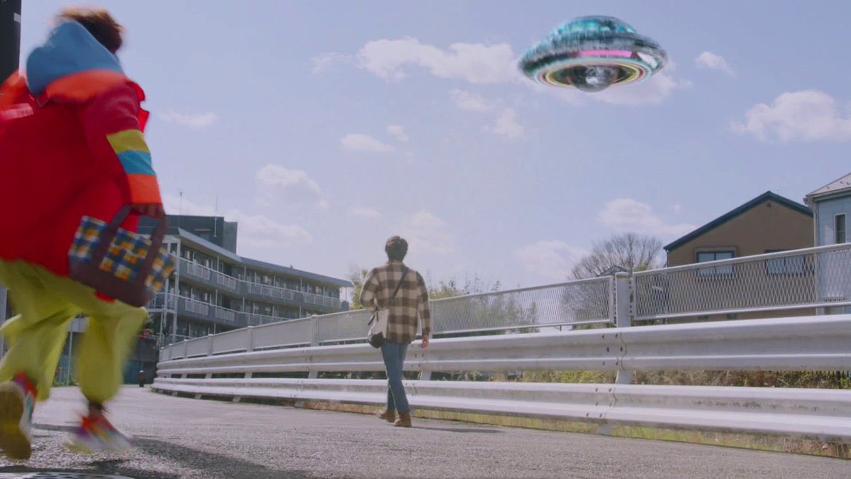 K_pandr_'s tweet photo. ガヴ最終回のUFOと今回のカプセム

#仮面ライダーゼッツ https://t.co/jThqCJfCpa