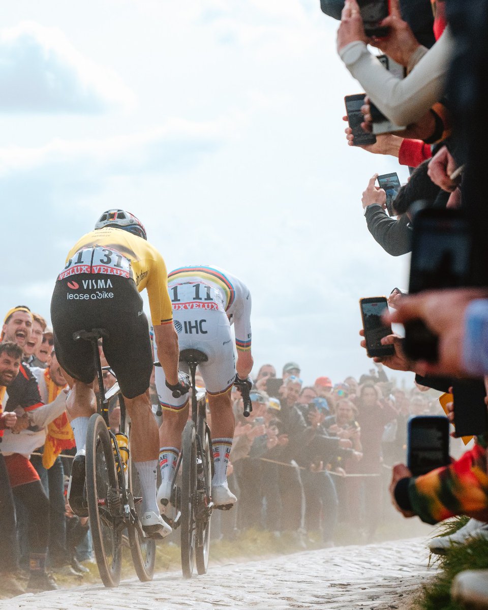 cervelo's tweet image. Battled through hell. Feels like heaven.

Paris-Roubaix. Wout van Aert. Team Visma | Lease a Bike.
📸 : Jered Gruber