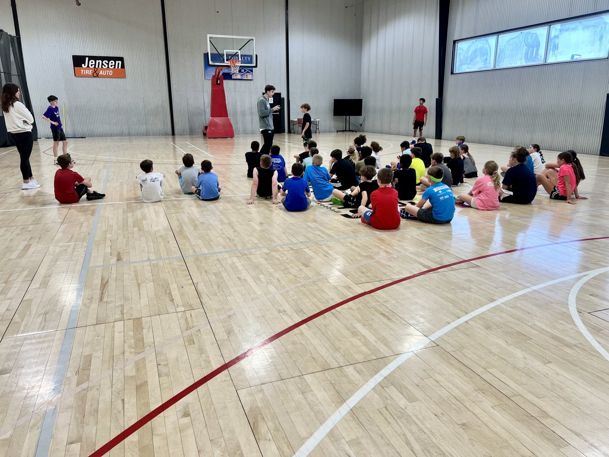 gvbacademy's tweet image. What actually makes youth players better? Understanding spacing. Angles. Pace. Timing. Decision-making. Not just skills... but how those skills fit into the game. That was the focus again tonight in 3x3. Real reads, real situations, real development.

#GrowingTheGame #3x3
