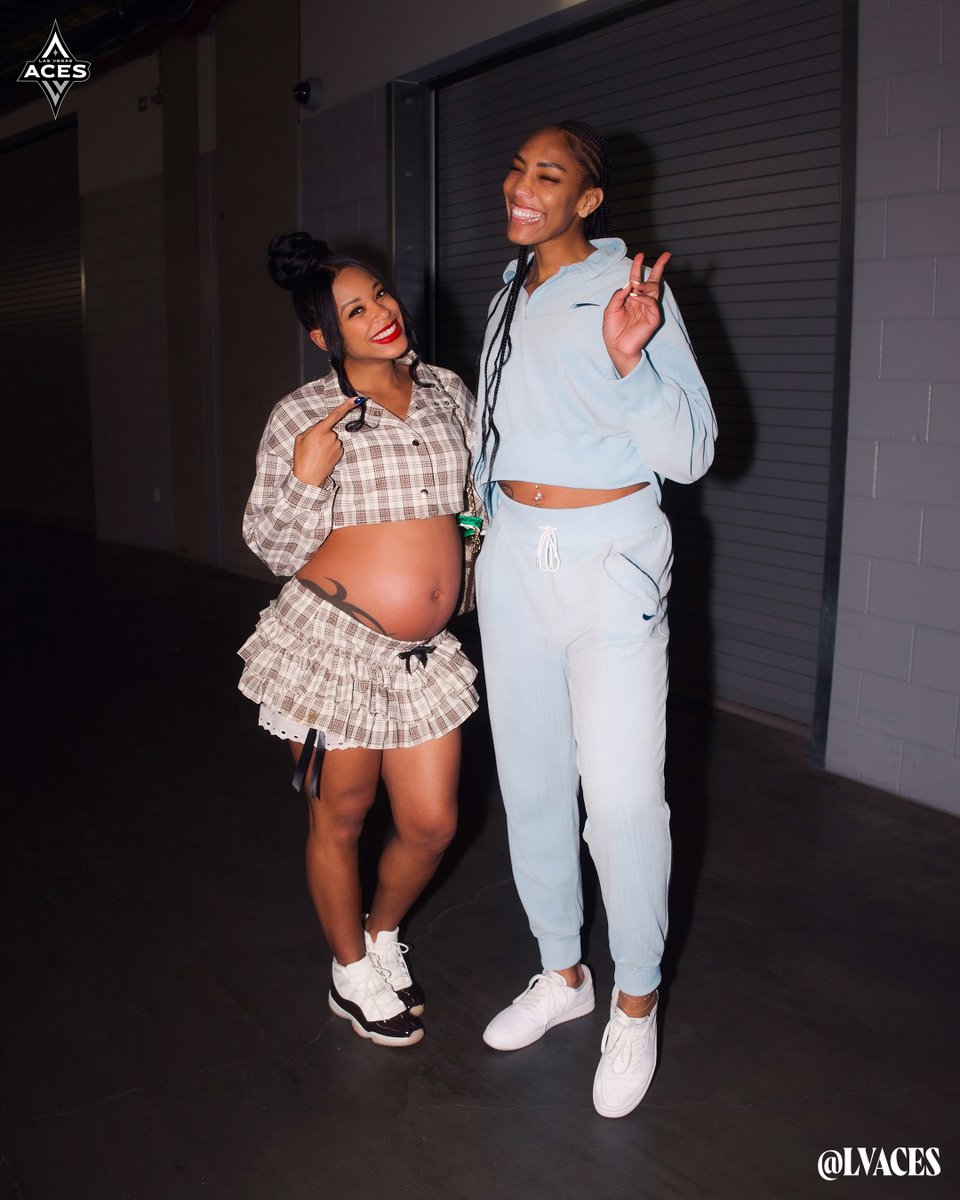 A legendary link up at #Wrestlemania✌️

The M'VP x EST

<a href="/_ajawilson22/">A'ja Wilson</a>  x <a href="/BiancaBelairWWE/">Bianca Belair</a>