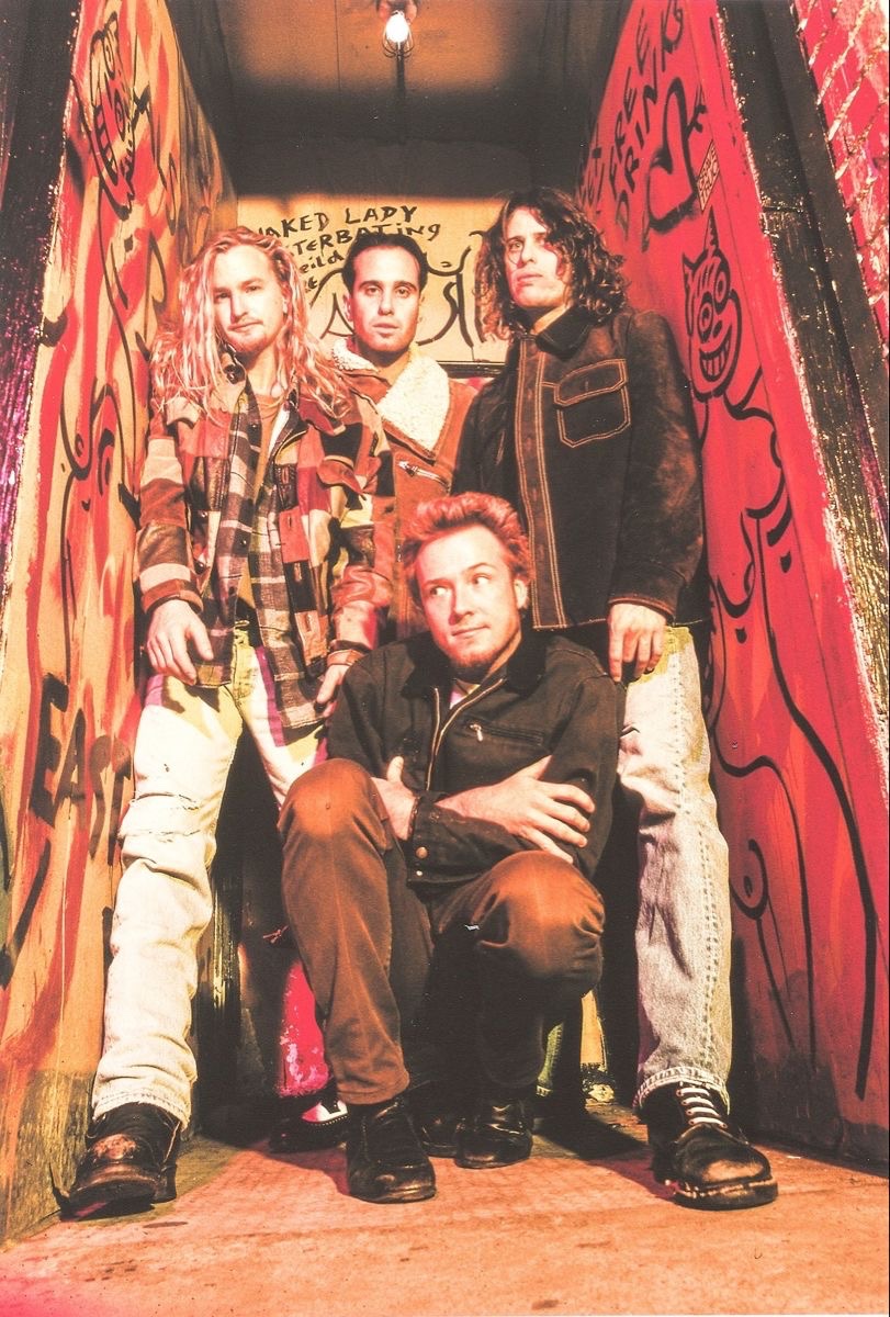 Soulznscars's tweet image. I love stone temple pilots 
Uh moot if you like rock and grunge 
#grunge #rock #moothunt