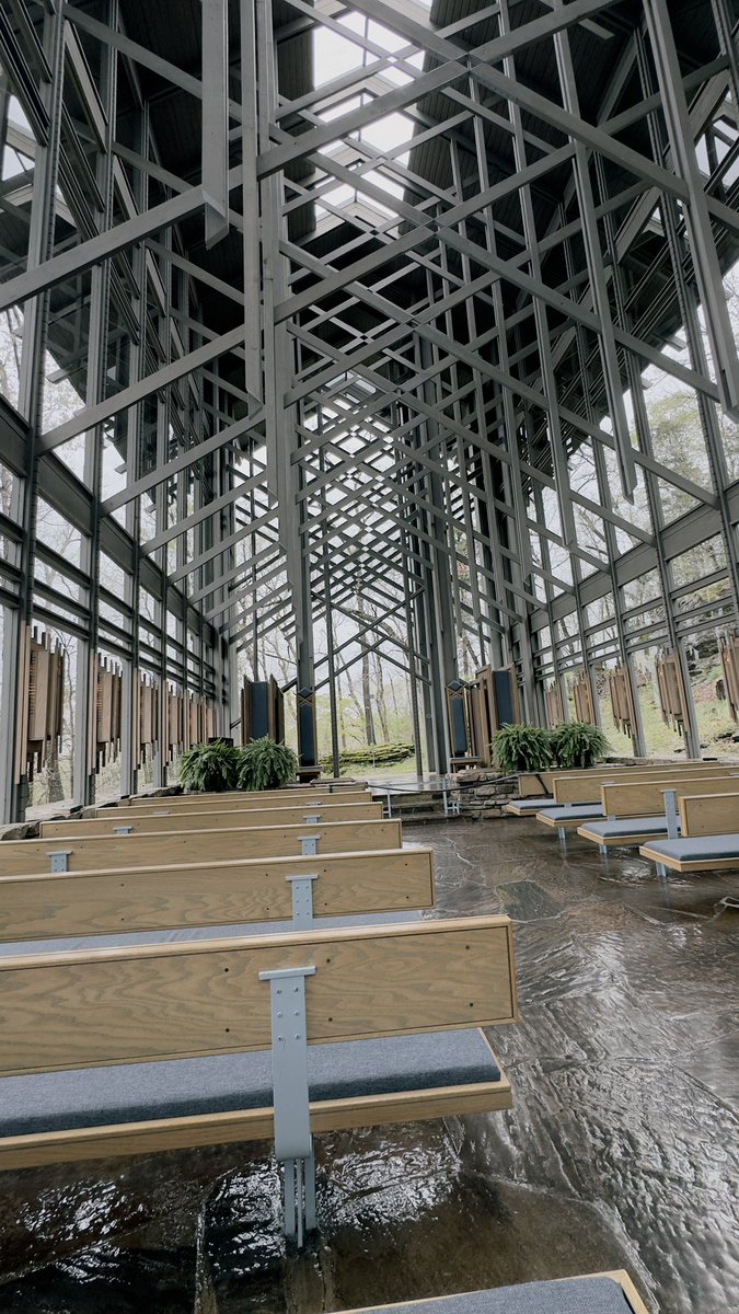 cspatrick417's tweet photo. Had an amazing Easter weekend in Eureka Springs, AR.  Thorncrown Chapel was amzing and @1886Crescent Hotel was amazing! A must visit. https://t.co/8m9jeJEF7v