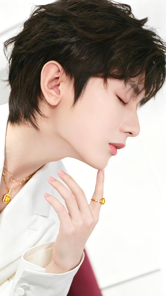 ขอแสดงความยินดีกับเฉิงอี้ที่ได้เป็น Global Brand Ambassador เปล่งประกายร่วมกันในเส้นทางใหม่อันเจิดจรัสในโอกาสครบรอบ 35 ปี LukFook Jewellery 

#Chengyi #เฉิงอี้ #成毅
#ChengyixLukFookJewellery