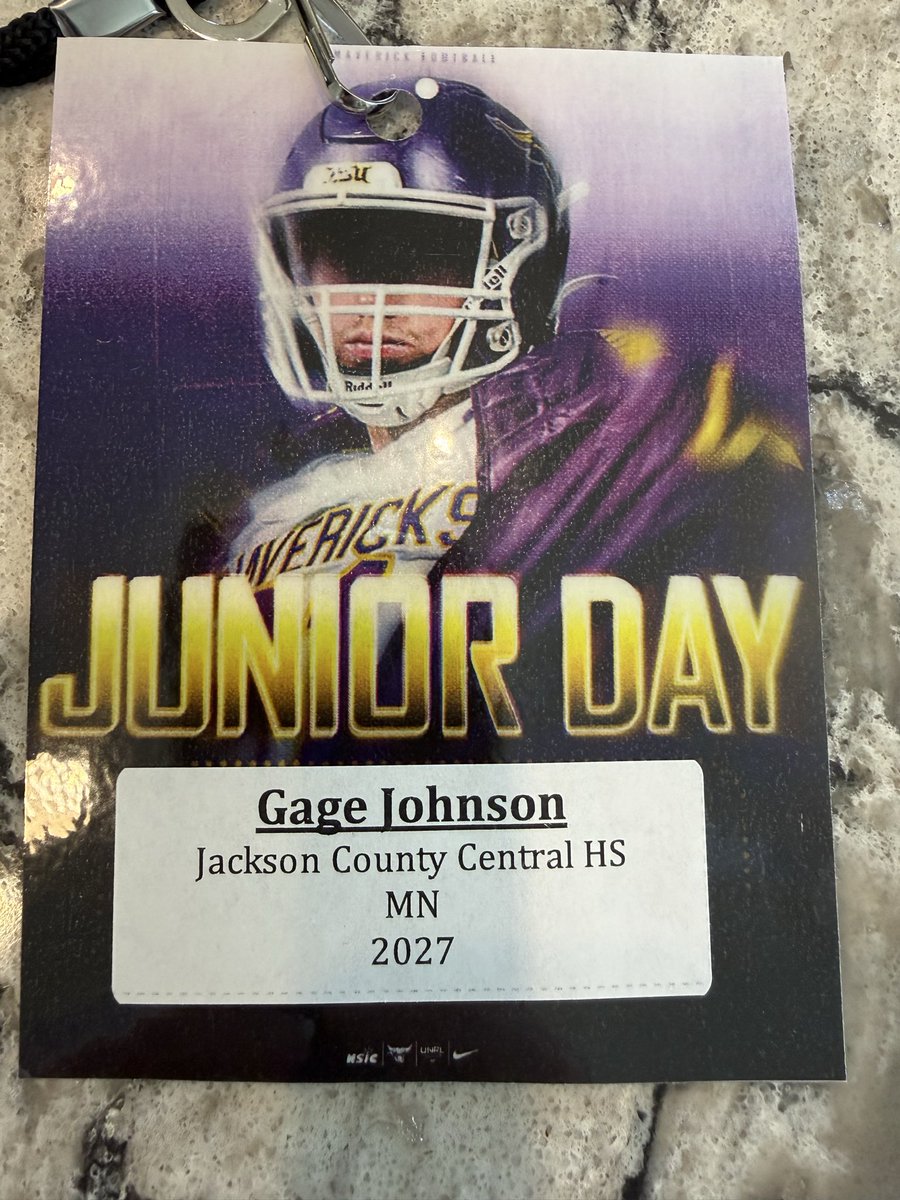 gagejohn4's tweet photo. Thank you @Todd_Taylor28 for inviting me up for a Junior Day at Mankato! Had a great time! @HoffnerTodd @CoachHenning75 @CoachSchlichte @CoachSchrenk @BAUERS_ELITE @PrepRedzoneMN @JCCHuskiesFBALL https://t.co/Tv5Sj0F6n6