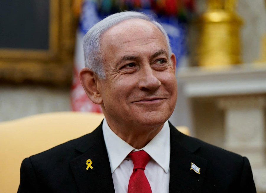 Retweet if you believe Netanyahu is a Terrorist..?

COMMENT FAST.