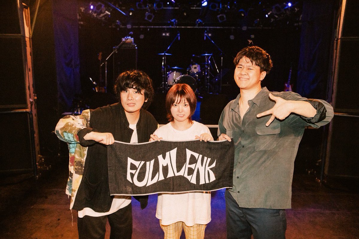 フルムレンク tweet media